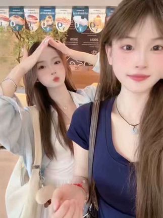 奶白色包包太适合夏天了🫧