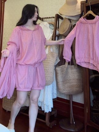 清新的粉色,织出来的纹理透气孔 #在家也要美美哒 #温柔穿搭 #夏天穿搭 #甜美穿搭 #家居服套装