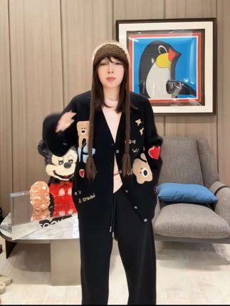 针织开衫毛衣(小熊番外)#ootd穿搭 #梨形身材穿搭 #小个子穿搭 #显瘦穿搭 #今天穿什么