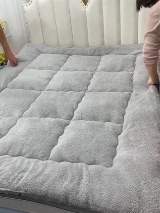 #羊羔绒床垫 #羊羔绒垫子 #好物分享 #面料柔软舒适 #家居好物