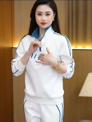 春秋长袖立领运动套装#柔软舒适 #时尚百塔
