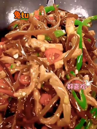 木耳炒肉丝,做法简单,方便又好吃特下饭#简单美食 #下饭神器#木耳丝炒肉#美食推荐 #太好吃了 #家常菜