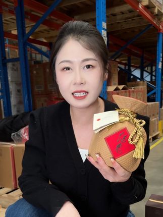 酒鬼酒原浆不愧是大嫡系产品,请客送人都太有面子了#抖音推荐热门 #酒鬼酒 #仓库实拍 #礼品 #好喝不贵
