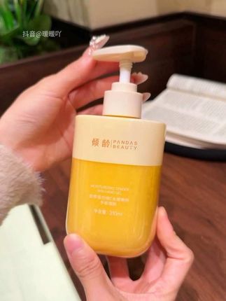 手干的姐妹赶紧用起来了#护手霜推荐 #自带体香 #护手霜 #护手霜种草 #超便宜超划算