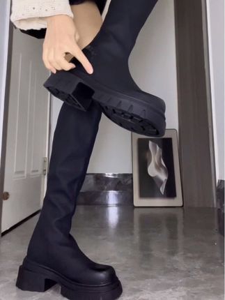 拒绝不了一点!高级质感哑光皮弹力瘦瘦靴!超修饰腿型显腿细#穿搭 #长筒靴 #显腿直 #骑士靴 #长靴不掉筒