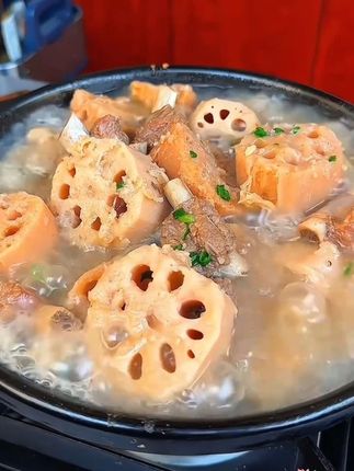 洪湖莲藕,煲汤粉糯清甜,生吃凉拌清脆爽口#家常美食 #正宗洪湖莲藕#莲藕#优质农产品 #粉藕