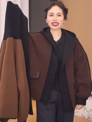 妈妈秋装针织外套洋气时尚2025新款50岁中老年女秋冬红色呢子大衣@DOU+小助手