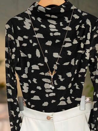 高贵上档次小衫2025新款潮流气质时尚显瘦网纱打底衫