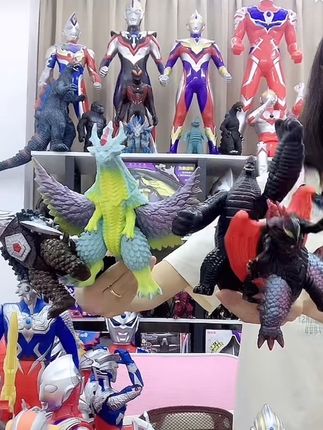 大号软胶怪兽雷德王奇美拉终极贝利亚#奥特曼玩具 #怪兽 泰兰特