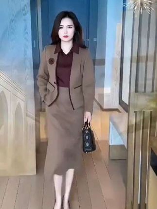 #解锁秋季一周色彩灵感穿搭 #早秋黑白灰穿搭测评 #早秋姐感气质穿搭 #气质西装连衣裙两件套 #穿出高级感