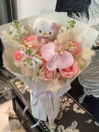 钱自己赚,苦自己尝,事自己扛,梦自己圆,路自己走#生日花束 #同城配送 #混搭花束 #送女生的花束 #滕州花店