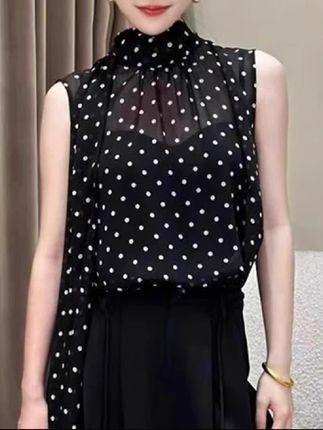 前后两穿波点无袖上衣 #穿出自信穿出美丽 #穿出女人味 #时尚气质穿搭 #谁穿谁好看