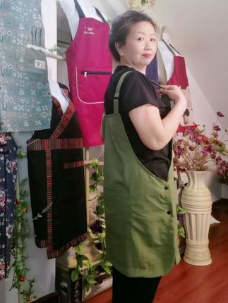 这是防泼水前后两穿可调节扣大口袋围裙家居服餐饮可定制工作服#质量杠杠的好#面料柔软舒适#好物推荐🔥