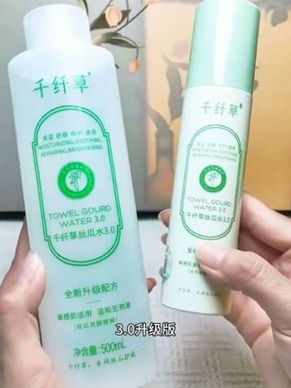 千纤草3.0升级版丝瓜水保湿舒缓,控油修护,当爽肤水湿敷水都好,平价又好用,#丝瓜水 #丝瓜水护肤 #丝瓜水原液 #丝瓜爽肤水 #丝瓜精华水