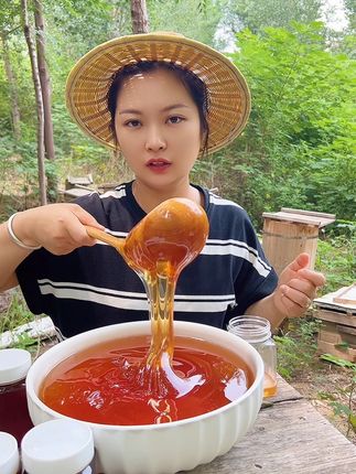 #真蜂蜜 #天然蜂蜜 #农村土蜂蜜 纯正土蜂百花原蜜