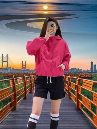 #女春秋季时尚短款冲锋衣外套#女春秋季新款休闲运动小个子短款外套#女春秋季夹克上衣外套#时尚短款外套#春秋季短款外套 #女春秋季新款休闲运动小个子短款外套