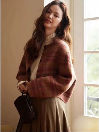 2024冬新款复古格子双面呢绵羊毛大衣女短款韩系羊毛呢外套小个子#你今天真好看 #外套穿搭 #今天穿什么 #短款毛呢外套#我又心动了
