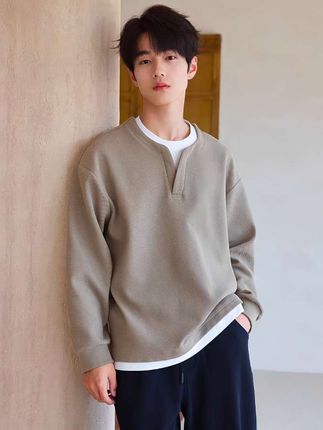 假两件套头休闲卫衣2025新款男装长袖春秋季男上衣肌理感打底#通勤穿搭如何摆脱土气感#秋冬万能配色公式 #潮男穿搭 #男友穿搭 #卫衣穿搭 #男生穿搭