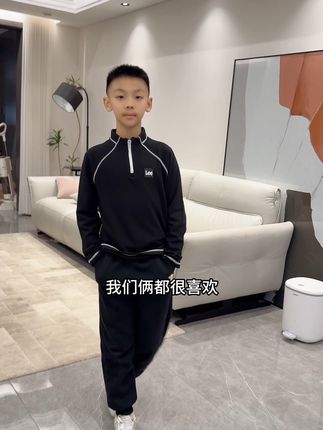 家里有男孩的妈妈注重品质的,这个加厚磨毛的打底衫必留,穿在身上又精神又洋气#秋冬打底衫 #童装