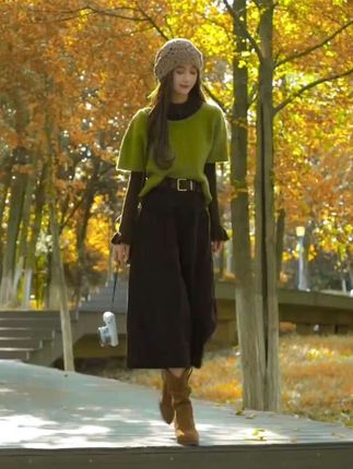 #韩系穿搭 #秋冬穿搭 #洋气减龄穿搭 #晒晒我的秋日穿搭 #秋冬穿搭新鲜感在线@抖音小助手 @DOU+小助手 @创作灵感小助手