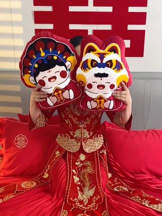 #压床娃娃 备婚都姐妹们都来看看这款压床娃娃,#备婚好物分享 压床压福压好运!#喜庆好看还实用