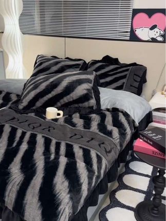 轻奢风牛奶绒四件套 #高端床品 #牛奶绒四件套 #家纺床上用品 #牛奶绒 #牛奶绒毛毯 @DOU+小助手 @巨量千川