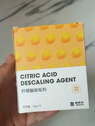 宝宝的恒温壶一定要定期清洗,长时间不清洗就容易有垢生锈,最好用这种专用的#柠檬酸除垢剂  非常方便,不需要刷,清洗也很到位,干干净净,宝宝喝着放心#种草好物 #恒温壶如何清洗