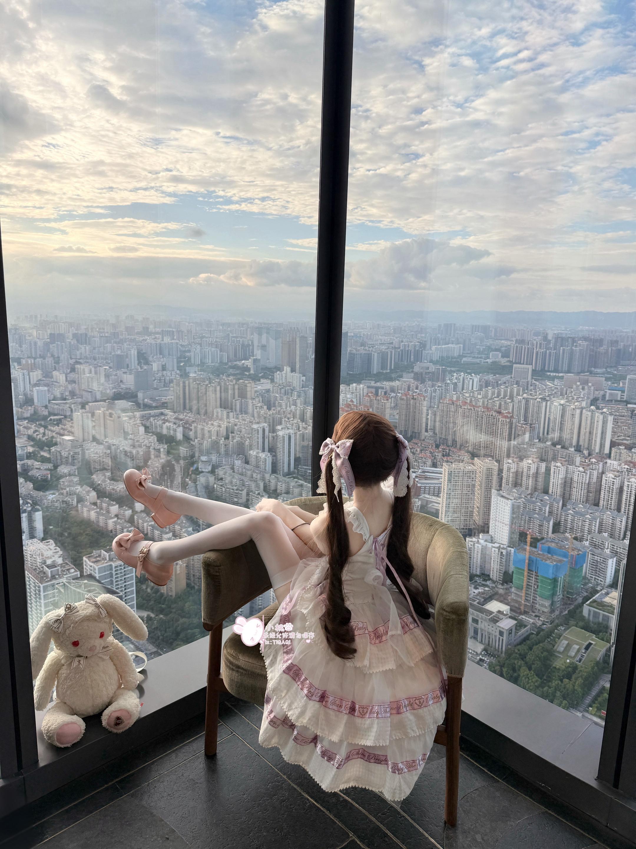 你很珍贵 任何轻视你的人 都不配拥有你#lolila