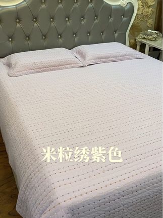 给大家看看我的自留款床盖,时尚百搭的款式,面料柔软透气,板板正正特好用!#家居好物 #面料柔软舒适 #床上家纺