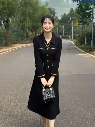 #晒晒我的秋日穿搭 #时尚连衣裙 #洋气上档次 #高级感穿搭