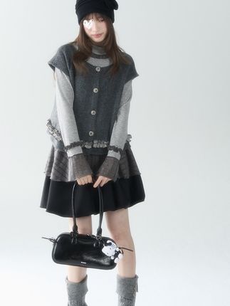 秋季新款木耳边针织开衫女撞色拼接打底衫半身三件套装#今日穿搭 #韩系穿搭 #学院风穿搭 #显瘦穿搭 #甜美穿搭