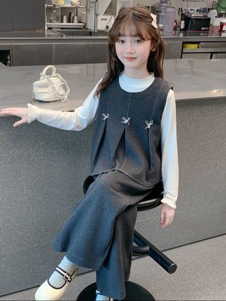 女童套装春秋款,2025新款儿童洋气时髦,网红小香风三件套女孩秋装潮#生女儿就是用来打扮的 #秋冬新款 #洋气百搭 @巨量千川