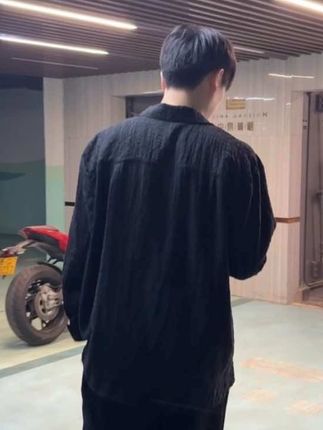 这种带肌理感衬衫真的谁穿谁好看#衬衫控轻熟风 #早秋穿搭公式来了