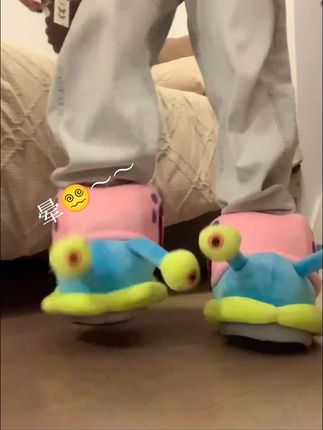 小蜗:叫哥哥! #可爱 #蜗牛棉拖鞋 #蜗牛拖鞋   #棉拖鞋