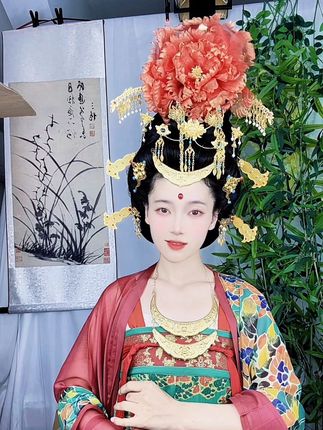 视屏同款发饰放在下面小黄车里了。#汉服发饰发簪 #汉服妆造