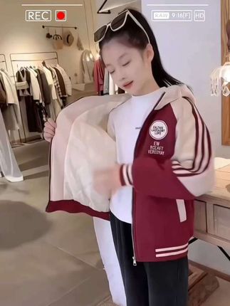 #极简穿搭 #高级感穿搭 #高品质童装 #生女儿就是用来打扮的 #谁穿谁好看@抖加🔥上热门🔥dou+🔥热点宝