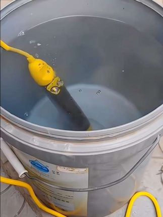 #创作灵感 冬天用热水就用这个热得快电热棒,家里 宿舍 工地 鱼缸 养殖场 都很方便#热得快 #电热棒 #好物推荐🔥 #实用分享