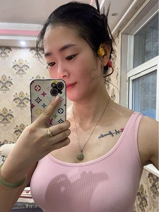 💦允许自己偶尔不自律,但不允许自己放弃变好,不一定很漂亮,但一定要快乐,活着就两件事:让身体舒服,让灵魂自由,比起别人的眼光,自己的感受很重要#居家健身 #自律遇见更好的自己