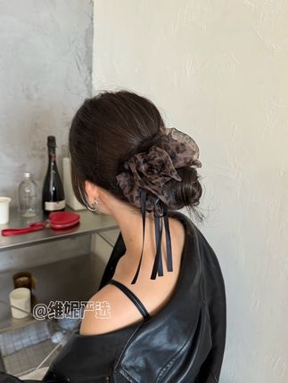香蕉夹果然是显发量神器 还能饱满后脑勺与增高颅顶#头饰发饰 #香蕉夹 #显发量 #豹纹
