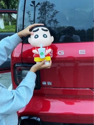 咱们我新买的别偷啊,让我新鲜两天#车载摆件 #车品好物分享 #蜡笔小新