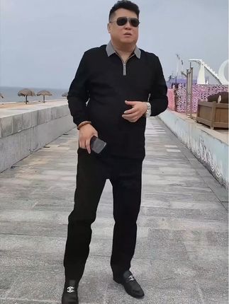 大码轻奢针织Polo衫,200多斤以上的胖男生都可以穿,上档次大气,面料舒适弹力大,显瘦版型,上班休闲皆可#大码男装 #polo衫 #胖男生#200斤 @DOU+小助手