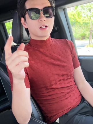 一口气买了四件给老公,这个面料真的太舒服了#品质男装 #高级感穿搭 #短袖t恤 #单穿内搭都好看 #商务休闲
