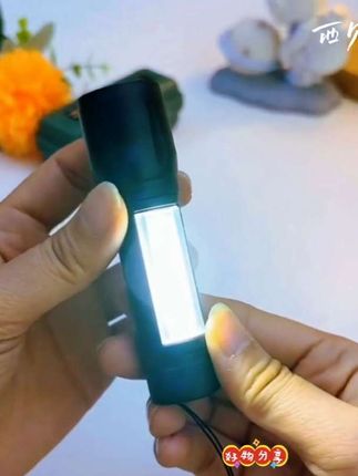 强光手电筒迷你便携式USB充电超亮照明小型手电带侧灯家用耐用led#上热搜 #每日分享 #创作人计划 #新奇特创意 #好物推荐达人