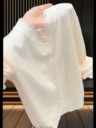 #今年流行穿搭 #设计感针织衫#女装穿搭 #谁穿谁漂亮