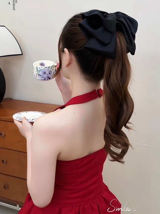 这款纯色蝴蝶结大号#抓夹 太美了!可以夹多种发型显发量饱满蓬松又好看#爱了爱了 #蝴蝶结抓夹#头饰发饰 #简单发型