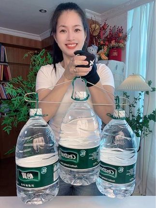#衣架 全实心加粗304不锈钢衣架,结实耐用关键价格也划算#晾衣架#不锈钢衣架#超便宜划算#防滑衣架