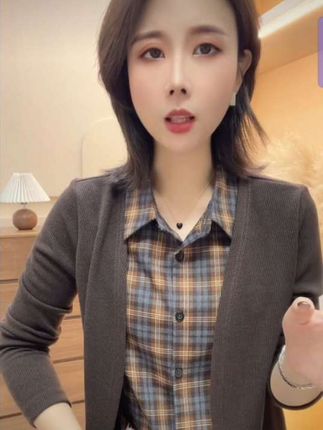 【惠子服饰】时尚显瘦假两件设计2025秋季新品减龄拼接女款长袖#气质穿搭 #强烈推荐 #每日穿搭 #高级感穿搭 #时尚穿搭