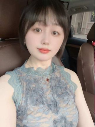 别问为什么又是这件衣服,问就是没换……😎