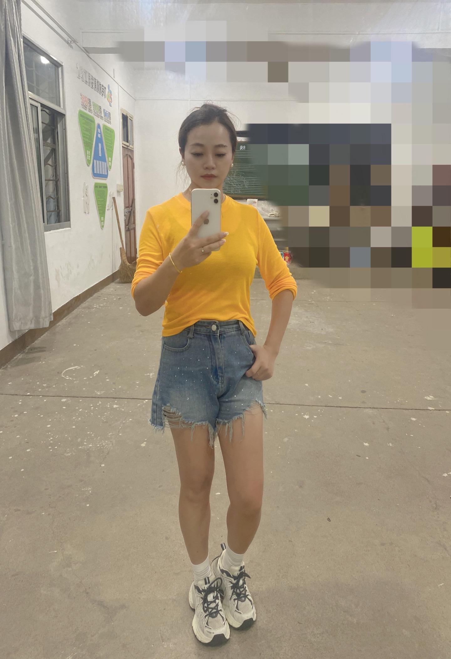#你值得拥有美好的一切 #汽车头枕 记忆棉汽车头枕,可定制车标!厂家直销!