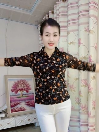 时尚洋气印花弹力网纱上衣#面料柔软舒适 #显瘦遮肉 #不挑年龄不挑身材 #谁穿谁好看